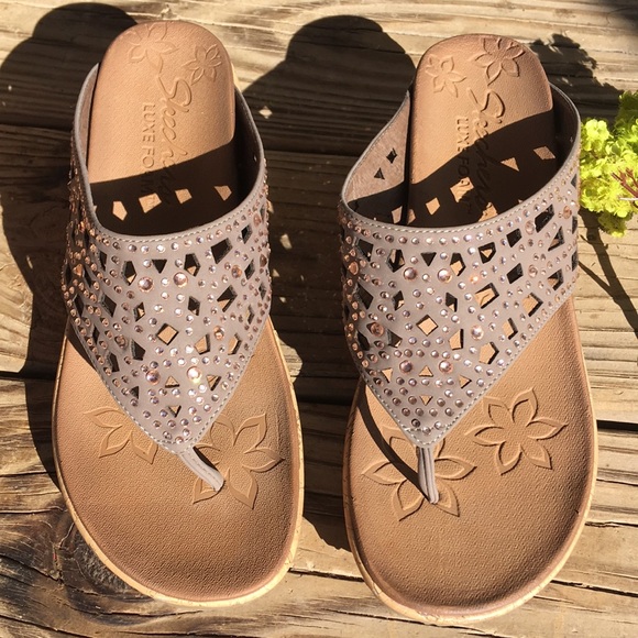 Skechers Shoes - Sketcher Beverlee Luxe Foam Jeweled Wedge Sandal 9